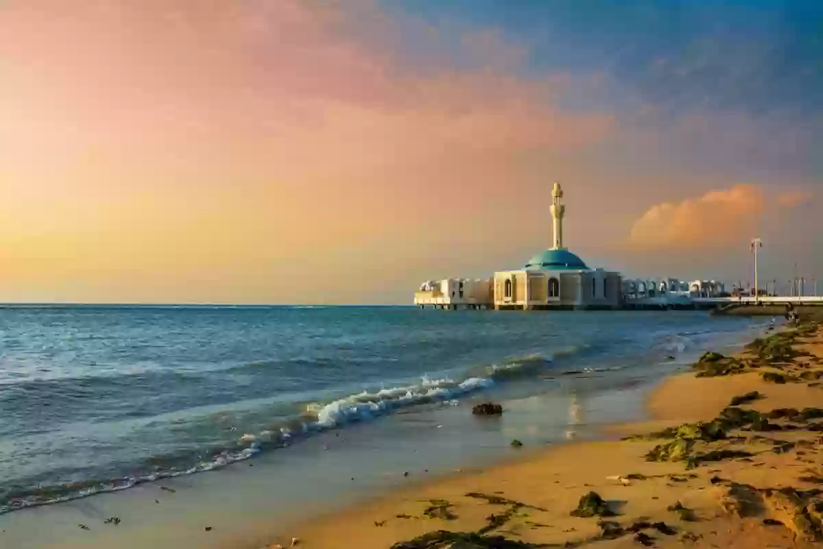 مجانية ومرة جميلة!! 5 شواطئ ساحرة في المملكة العربية السعودية