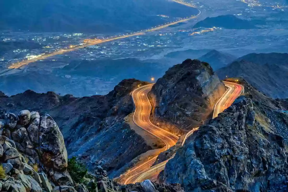 الأغرب في العالم | جبل الهدا في الطائف كم يبلغ ارتفاعه وبماذا يشتهر؟!