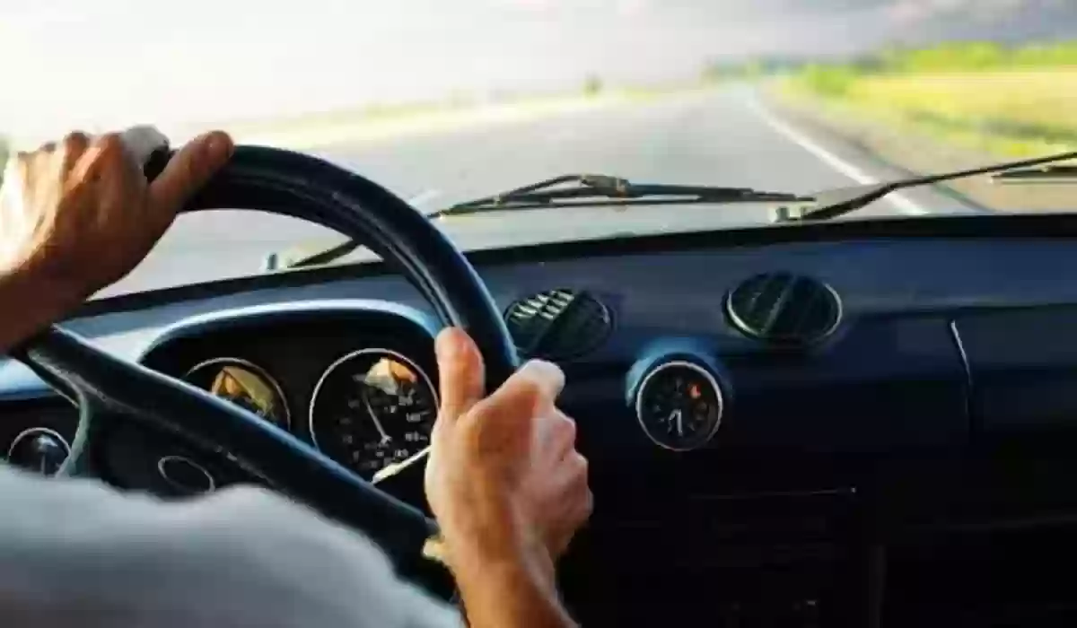 عقوبة استخدام الجوال أثناء قيادة السيارة