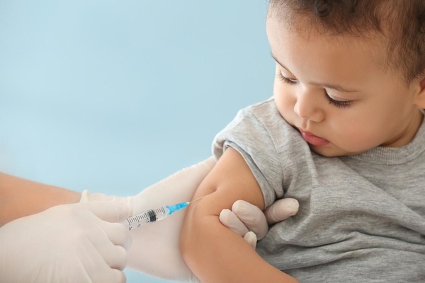 كيفية حجز موعد لتطعيمات الأطفال عن طريق تطبيق صحتي